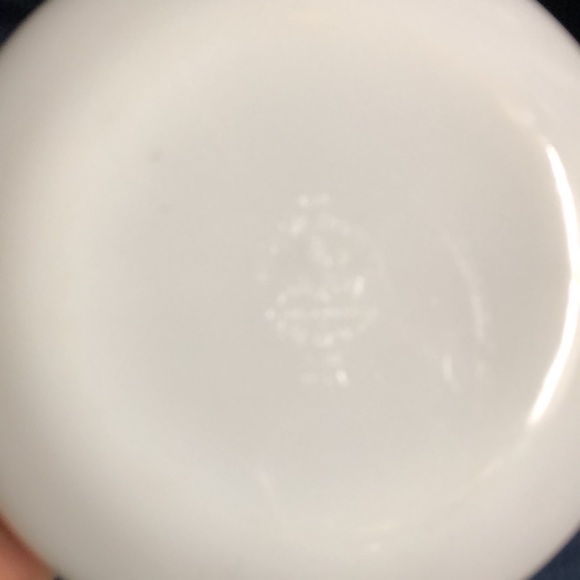 One 2 qt Anchor Hocking Fire-King Number 438 Green Meadow Oven Proof Milk Glass - Picture 4 of 8